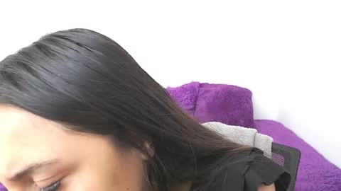 letzia77_ online show from 09-17-25, 12:29