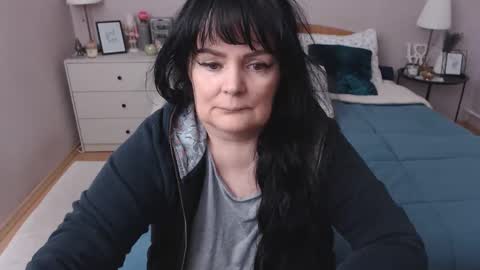 Mary online show from 01-14-26, 01:28