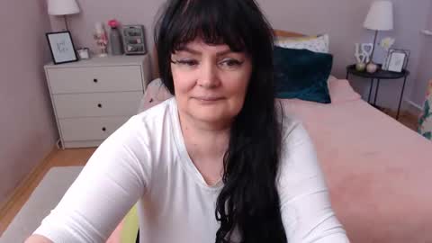 Mary online show from 05-11-26, 12:00