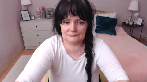 Mary online show from 05-11-26, 04:15