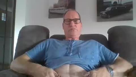 Snapshot of levensgenieters2 chatting on 10-10-25, 11:09 levensgenieters2 online show from 10-10-25, 11:09