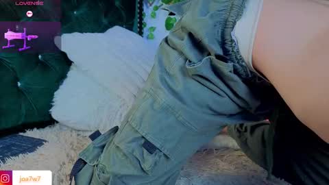 Snapshot of levi_ackermann1 chatting on 09-25-25, 04:11 Levi online show from 09-25-25, 04:11