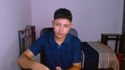 Snapshot of levii_7 chatting on 09-23-25, 09:51 0600AM-1200PM - online show from 09-23-25, 09:51