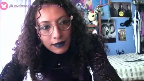 Snapshot of lewd_mooncat chatting on 04-16-26, 06:52 Lewd Mooncat online show from 04-16-26, 06:52