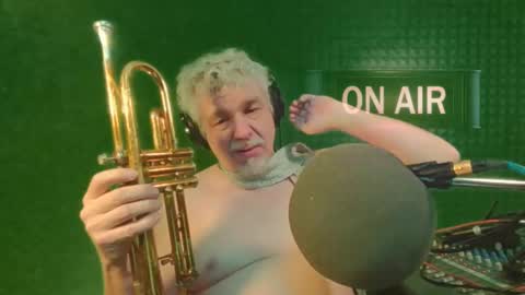 Lewis Richard Russell online show from 02-03-26, 06:51