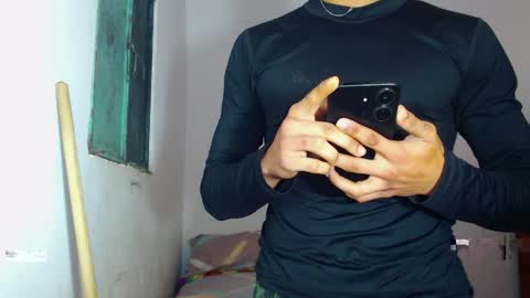 i  am lewis ly EDUARDO MEMDOZA15 online show from 05-02-26, 02:11
