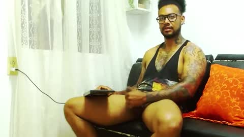 Lewis Strong online show from 01-23-25, 01:41