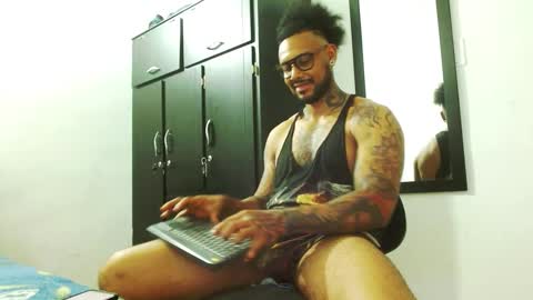 Lewis Strong online show from 09-20-25, 10:33