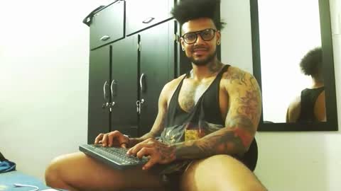 Lewis Strong online show from 10-14-25, 06:52