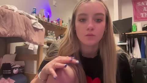 lexisRose online show from 03-05-25, 04:02
