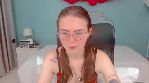 Lexas Room online show from 09-30-25, 04:28