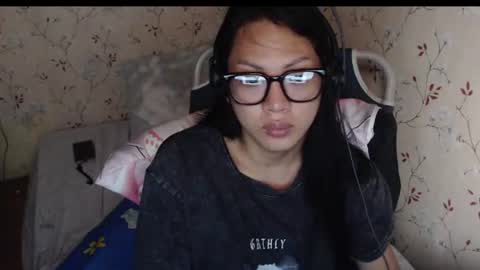 Hev Lexi online show from 07-17-26, 01:23