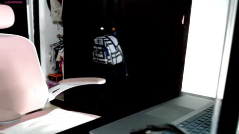 lexi19_ online show from 07-31-26, 01:49