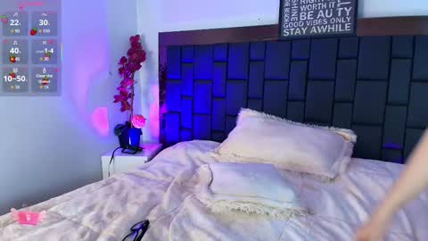 Lexi Howard  online show from 01-07-26, 05:10