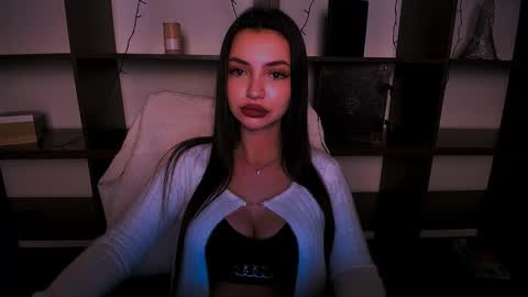 Alexia online show from 12-15-24, 04:26