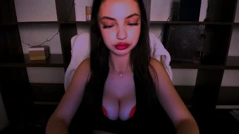 Alexia online show from 12-27-24, 02:43