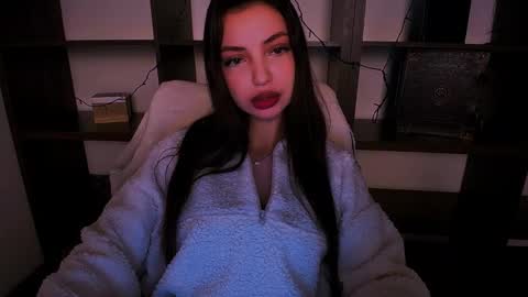 Alexia online show from 01-04-25, 01:31