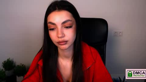 Alexia online show from 11-25-25, 01:44