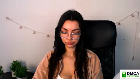 Snapshot of lexi_jos chatting on 04-27-26, 12:47 Alexia online show from 04-27-26, 12:47
