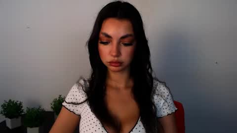 Alexia online show from 06-28-26, 12:22