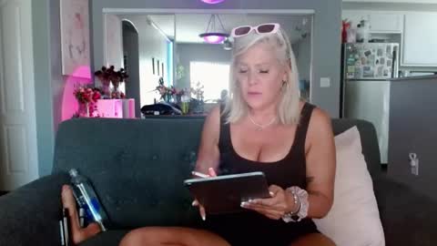 Lexi online show from 08-03-26, 09:51