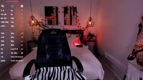 Snapshot of lexi_terele chatting on 10-26-25, 06:52 Lexy - Follow me online show from 10-26-25, 06:52