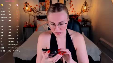 Lexy - Follow me online show from 11-20-25, 07:08