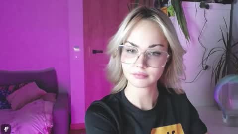 Lexie online show from 02-03-26, 03:50