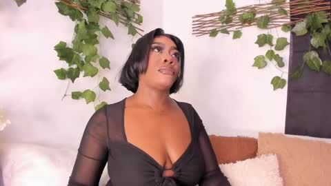 Lexieegrey online show from 05-11-26, 06:38