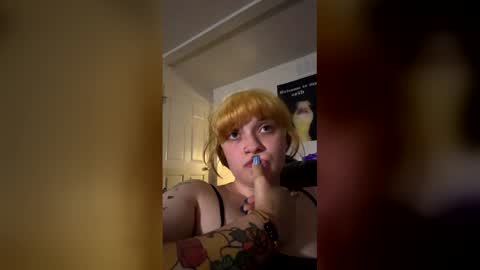 lexiestar22 online show from 05-26-26, 02:29