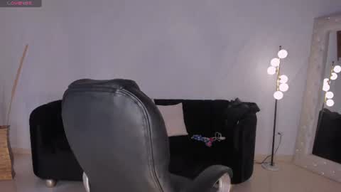 Lexie  online show from 06-15-26, 09:17