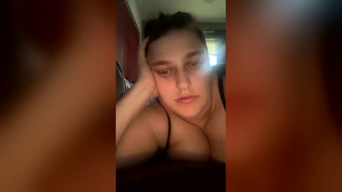 Snapshot of lexii132 chatting on 05-06-26, 10:26 SoloAfterDark online show from 05-06-26, 10:26