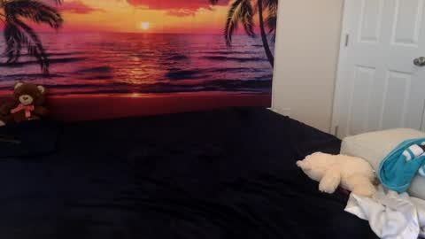 Alexia L. online show from 09-17-25, 05:03