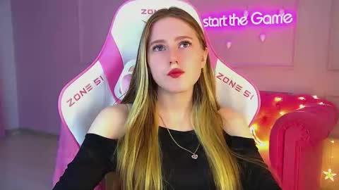 Lexi online show from 12-23-25, 06:11