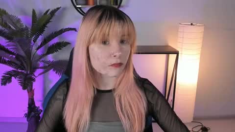 Snapshot of lexiwenford chatting on 02-24-25, 09:00 Lexi Wenford NO NUDE GODDESS online show from 02-24-25, 09:00