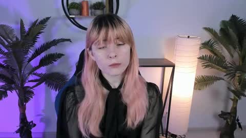 Snapshot of lexiwenford chatting on 02-26-25, 02:48 Lexi Wenford NO NUDE GODDESS online show from 02-26-25, 02:48