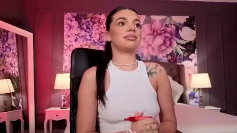 Lexi online show from 06-25-26, 05:23