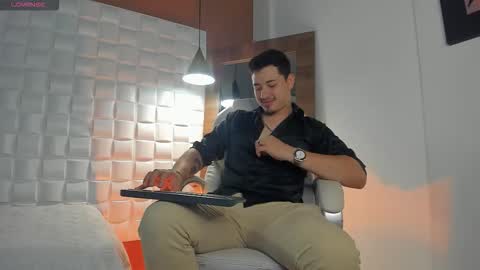 Snapshot of lexmiller18 chatting on 10-12-25, 04:00 lexmiller18 online show from 10-12-25, 04:00