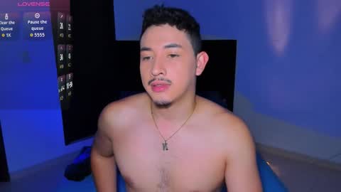 Snapshot of lexmiller18 chatting on 11-20-25, 02:34 lexmiller18 online show from 11-20-25, 02:34