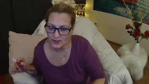 Snapshot of lexxa_blond chatting on 01-17-25, 09:06 Hannah online show from 01-17-25, 09:06