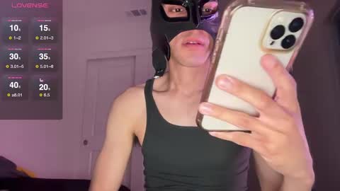 Dromaeosaurex online show from 09-15-25, 06:35