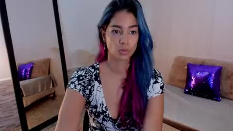 Snapshot of lexy_fox2 chatting on 06-24-26, 03:27 Lexy online show from 06-24-26, 03:27