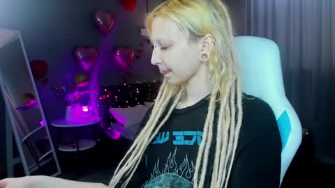 Snapshot of lexy_woorhez chatting on 02-28-25, 10:20 Lexy online show from 02-28-25, 10:20