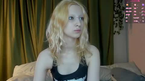 Lexy online show from 06-18-26, 04:11