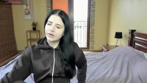 lexyswett online show from 10-15-25, 06:35