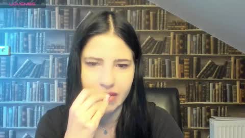 lexyswett online show from 11-10-25, 08:13