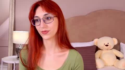 leyaatwood online show from 06-23-26, 04:27