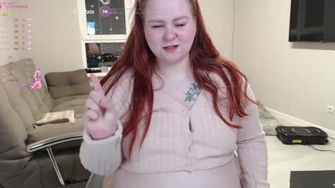 Snapshot of leyaloveee chatting on 02-06-25, 02:22 Your Leya online show from 02-06-25, 02:22