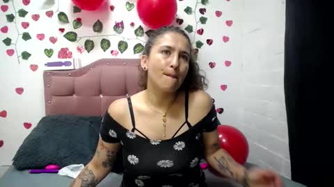 Snapshot of leyla_horny_bg chatting on 02-15-25, 12:37 leyla_horny_bg online show from 02-15-25, 12:37