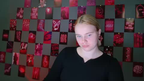 Leyla online show from 09-26-25, 06:39